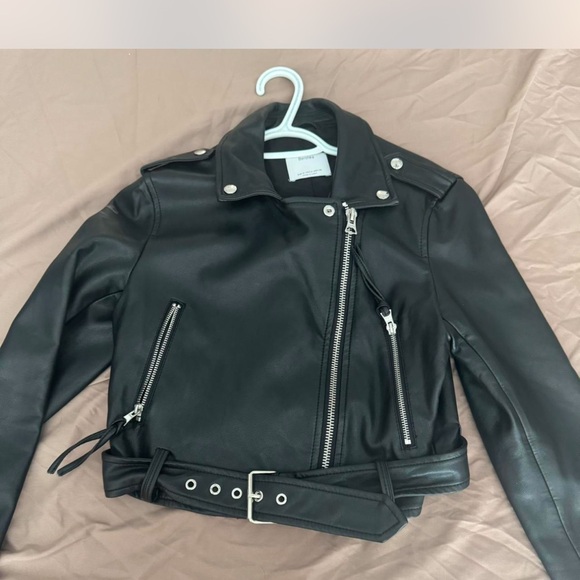 bershka cropped leather jacket - Picture 3 of 4